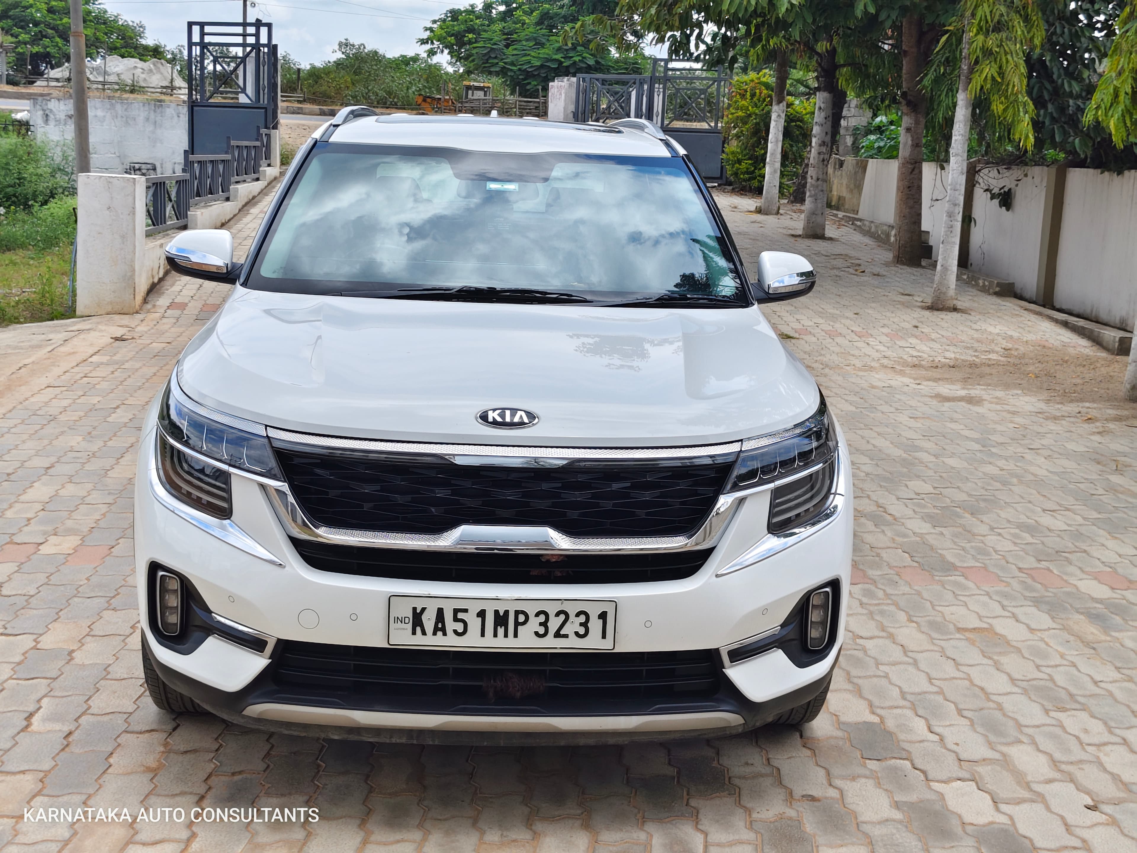 2020 Kia Seltos HTX +