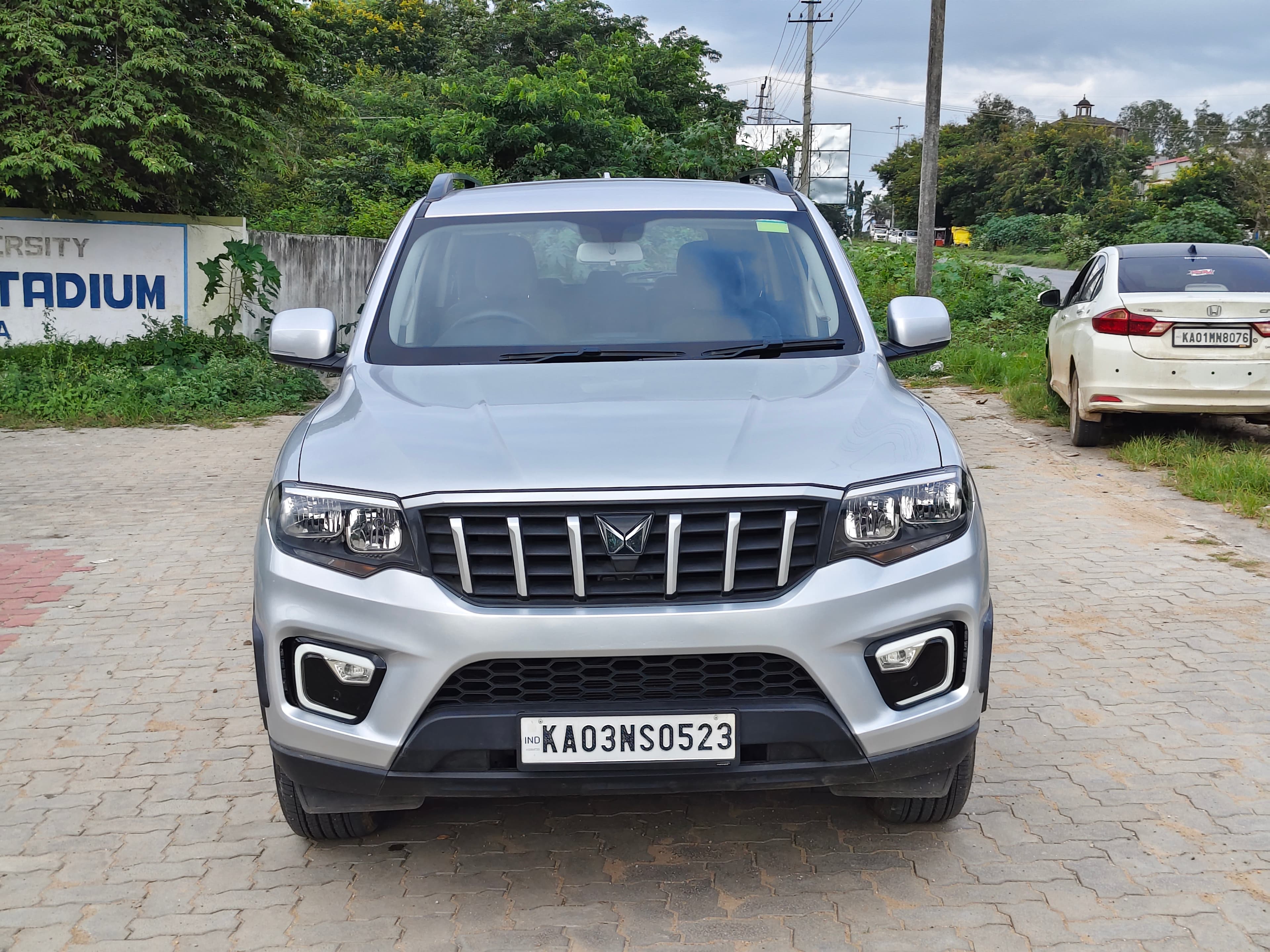 2023 Mahindra Scorpio N Z4